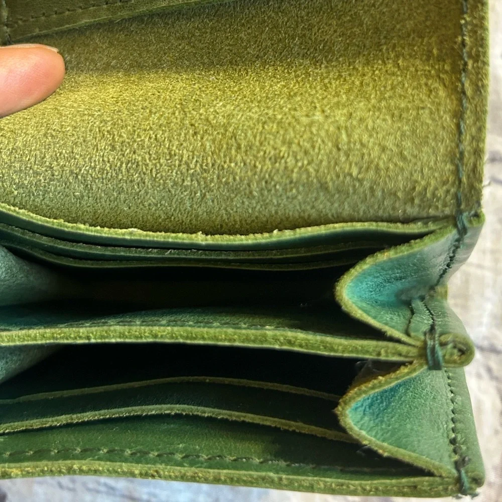 PORTLAND LEATHER GREEN SMALL BOZEMAN WALLET (3) TREES LOGO - Picture 5 of 6